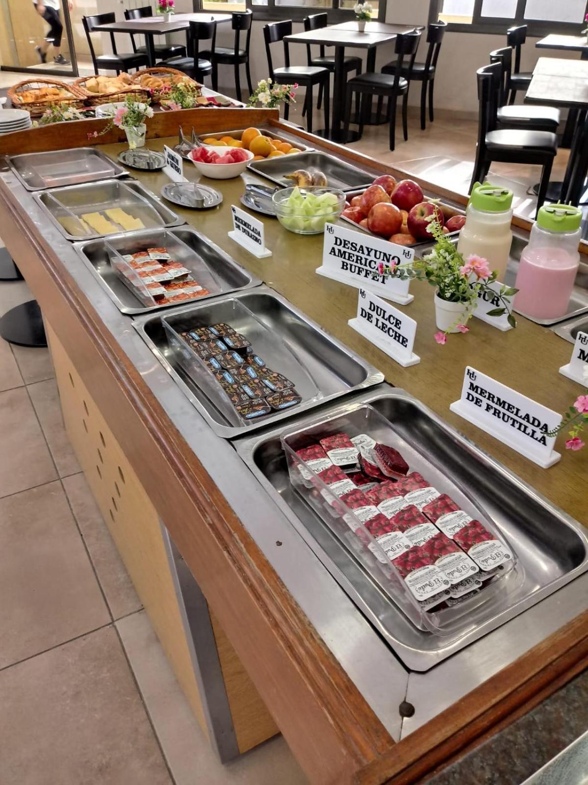 Hotel Hurlingham 비야카를로스파스 외부 사진