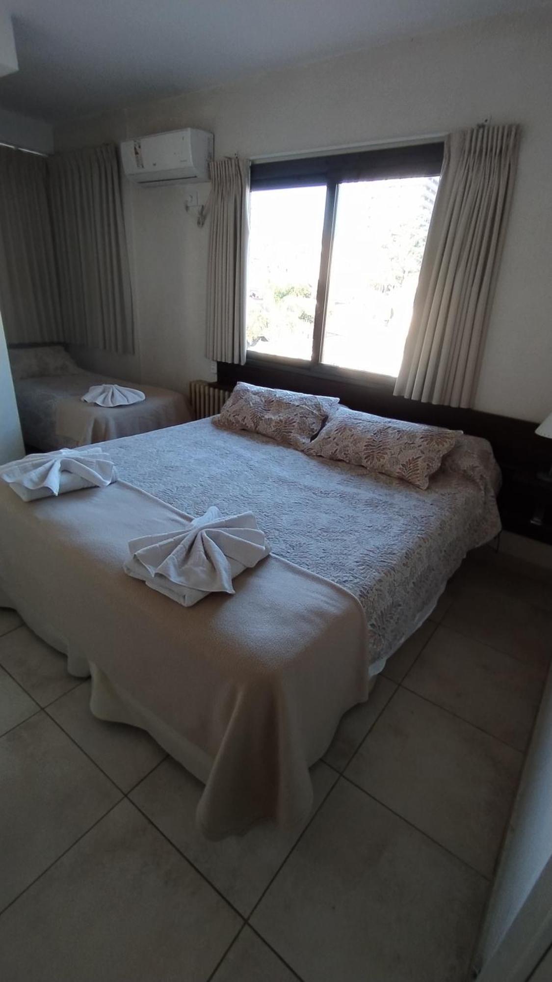 Hotel Hurlingham 비야카를로스파스 객실 사진