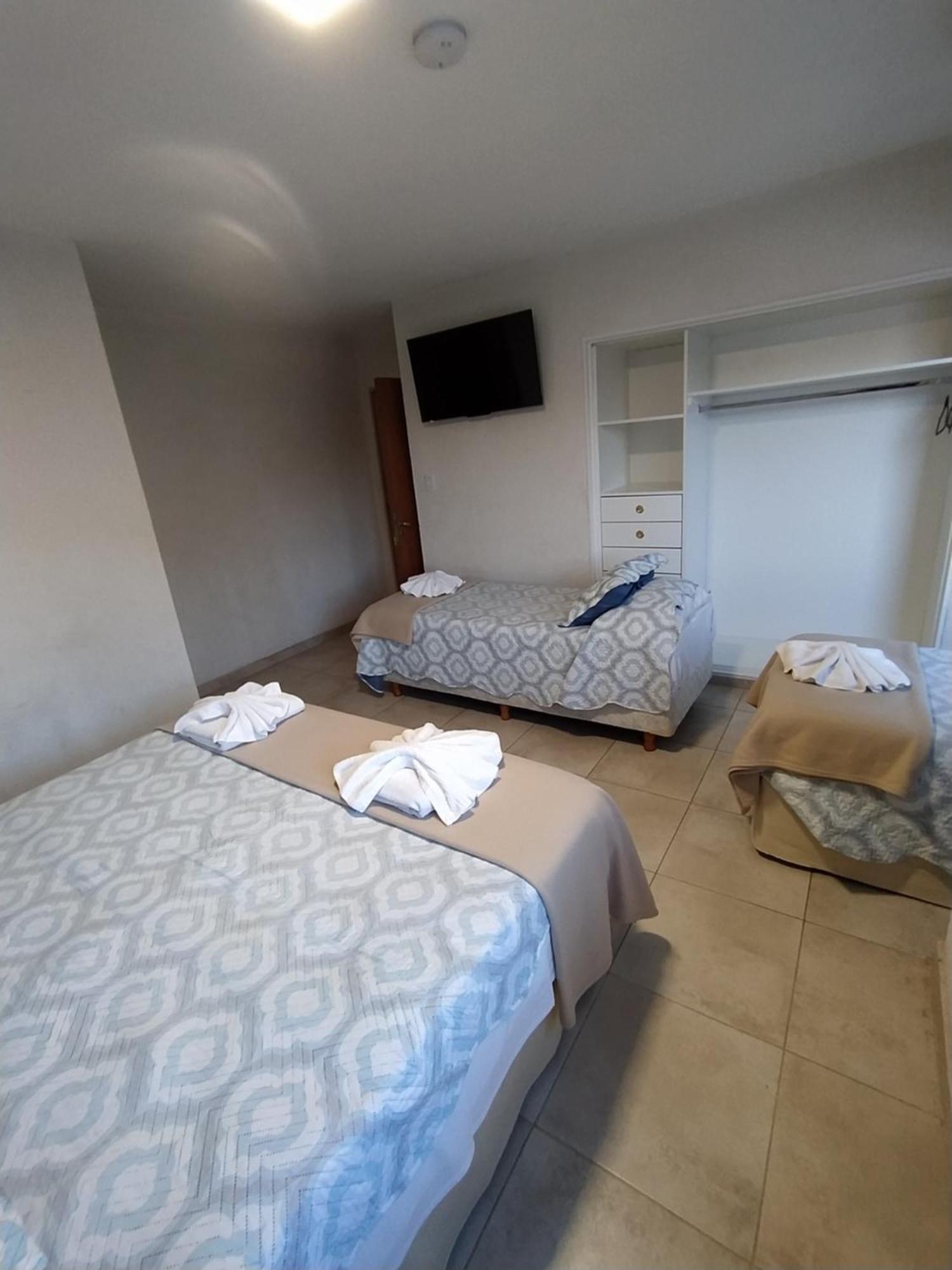 Hotel Hurlingham 비야카를로스파스 객실 사진